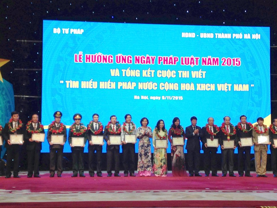 Tổng kết, trao giải cuộc thi viết ‘Tìm hiểu Hiến pháp nước CHXHCN Việt Nam