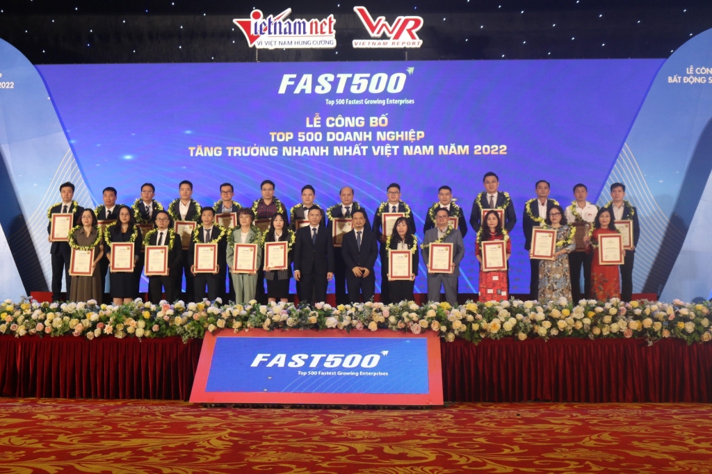Công bố bảng xếp hạng Top 500 Doanh nghiệp Tăng trưởng  nhanh nhất Việt Nam năm 2022