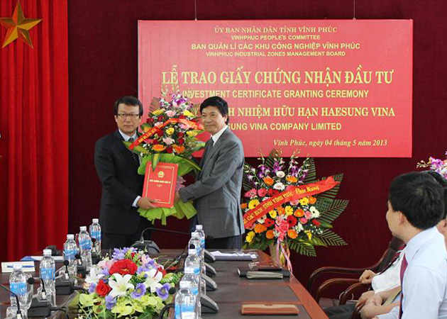 Lễ trao Giấy chứng nhận đầu tư cho công ty TNHH Haesung Vina